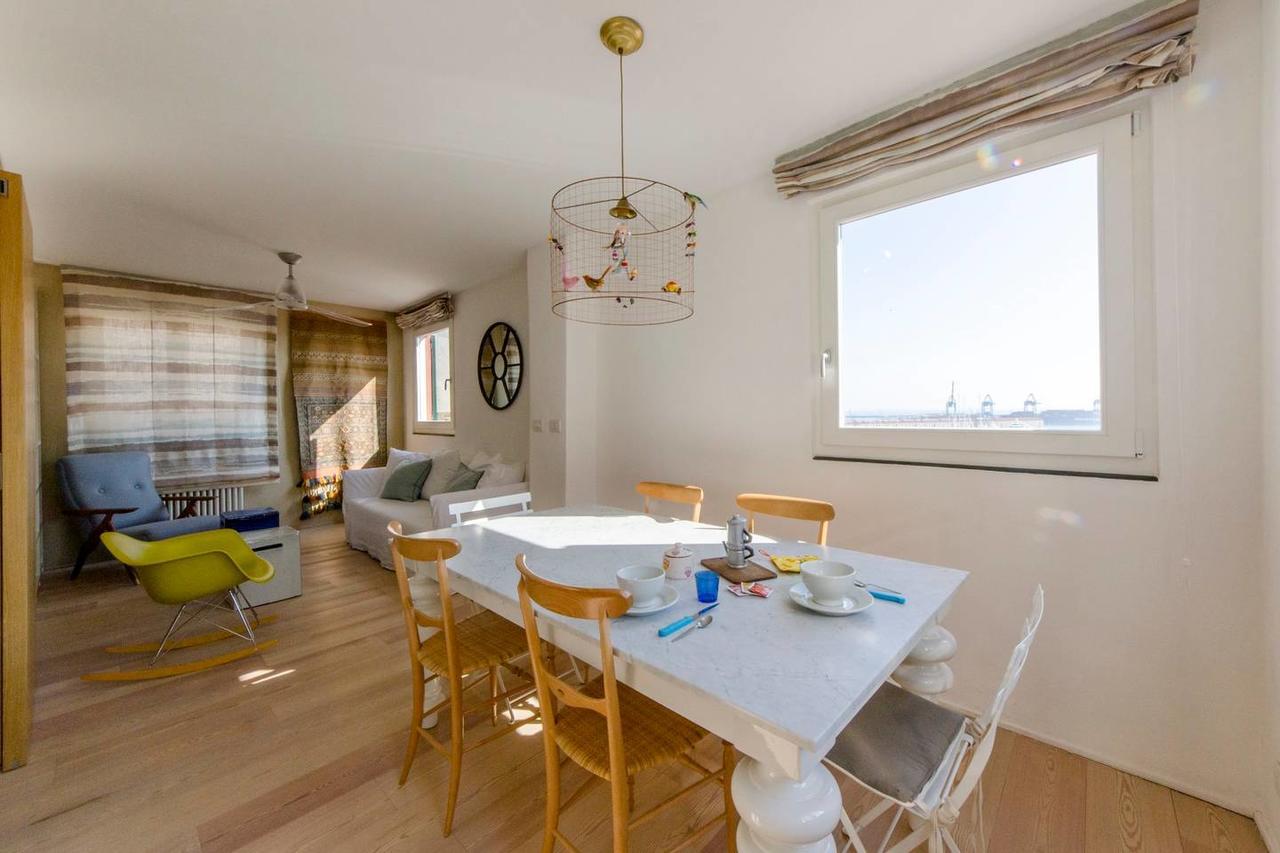 Joivy Sunny Apartment With Panoramic Terrace And Stunning View Γένοβα Εξωτερικό φωτογραφία